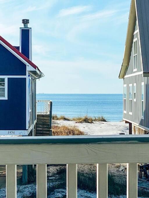 Eye-Catching Property W/ Picturesque Coastal Views غولف شورز المظهر الخارجي الصورة